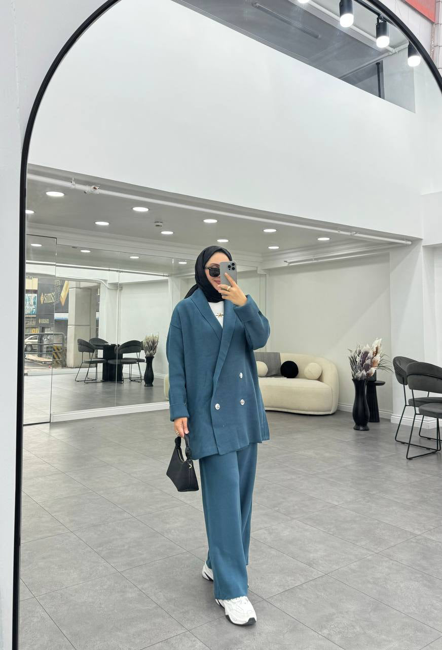 Ensemble bleu sarcelle avec blazer