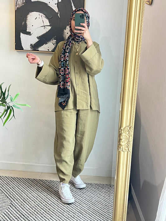 Ensemble Kaki